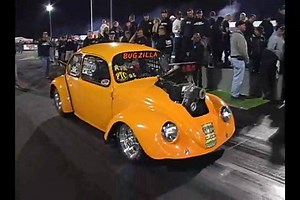 RADIAL vs WORLD Q-4 | Professional Motorsports Enthusiasts