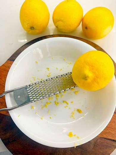 When life gives you lemons... make lemon posset! Easy dessert #lemondessert #dessertfix #dessertgoal