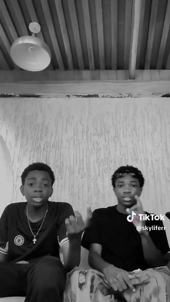 Feeling too much pressure w @OKINEE🌚👽 Pressure is out go stream!#newmusic@DanDem @1mansamusiqq__ @Chuck Starr 