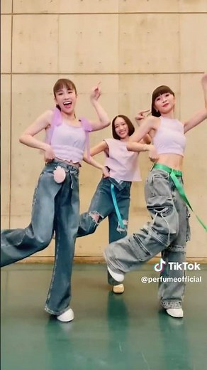 2023年11月22日 Perfume TikTokダンス動画～すみっコディスコ🕺🕺🕺のっちアドリブの巻 & 11月21日 あ～ちゃんインスタグラム投稿 Happy birthday BeBetan