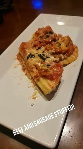 The Best Stuffed Manicotti!