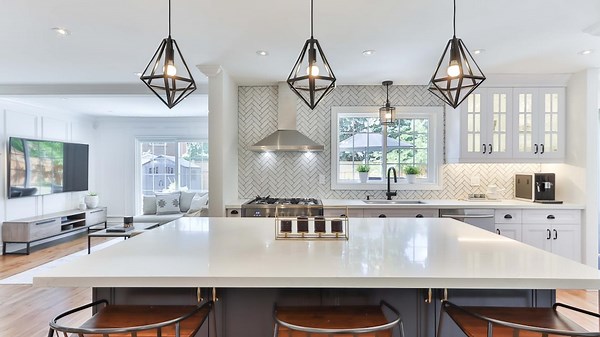 Luxury Kitchens Are Now Designed Like Michelin-Star Restaurants