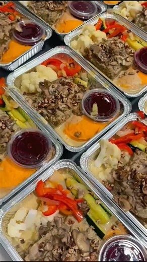 Chef Veganessa on Instagram: "The most delicious time of the year is here 🎄 We’re stocked with meals and treats—even without a pre-order! First come, first served. Open at 11am #Veganessa #PlantBased #VeganEats #HolidayGoodies #VeganFood MontrealVegan ShopLocal HolidayMeals VeganTreats EatWell"