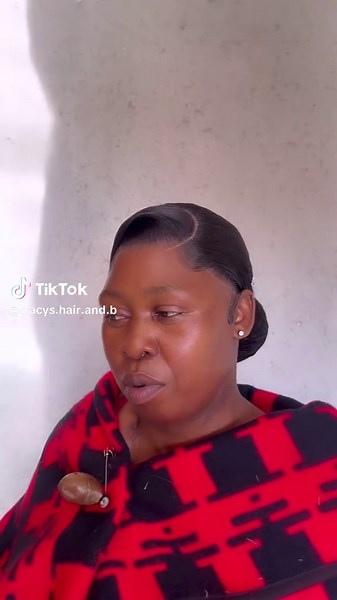 tracy’s hair and beauty (@tracys.hair.and.b)’s videos with Emaweni - Nothembi Mkhwebane