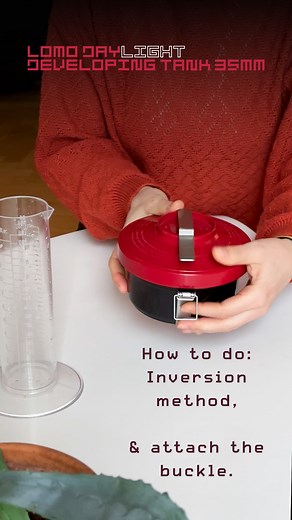 80K views · 378 reactions | Here's a quick guide on how to do the inversion method with the Lomo Daylight Developing Tank for 35 mm. ️ #lomography #lomographyfilm #filmphotography #filmdeveloping #lomodaylighttank | Lomography | Facebook