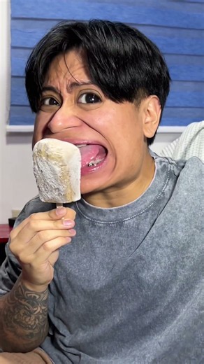 Tongue got stuck🥶🍦👅#BiboyBecky #BiboyAndBecky #icecream #skits #funny #comedy