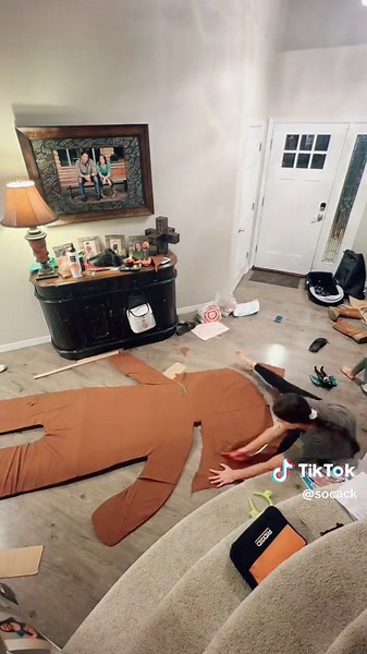 Giant Gingerbread Costume Creation | Shrek Family Costumes