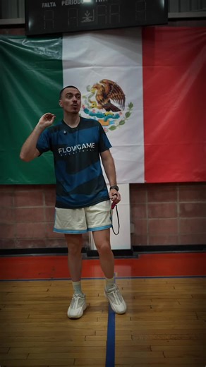 Eduquemos el esfuerzo 🧠 Si, el esfuerzo se entrena, sobre todo enseñando autonomía como motor de nuestras acciones. Quién encuentra esa libertad se vuelve imparable 📈 Nietzsche hablaba del “espíritu libre” como esa capacidad de liberarse de las normas y expectativas externas para encontrar tu propio camino. Él creía que cada persona debía crear sus propios valores y no depender de la aprobación de los demás... Que te parece todo esto que te planteo? Te leo abajo 👇 #motivacion #elcoco #deporte