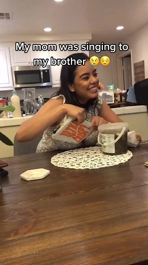 Wholesome “my pretty babyyyy” #foryou #fyp #baby #brother #mom | TV 90s