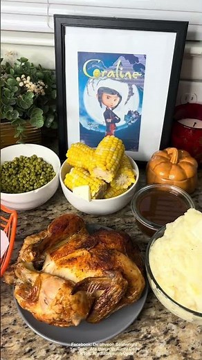 Coraline Movie + Dinner 👩🏻🕸️#coralinejones #coralinedinner #coralinefood #coralinedinnerandamovie