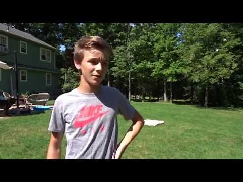 How to land a front flip!(tutorial #1)