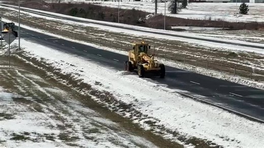 Road Crew Clears Louisiana Interstate as Snow and Ice Linger