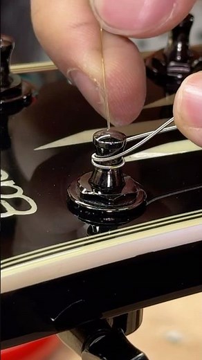 Guitar stringing 101: Fast Wrap method