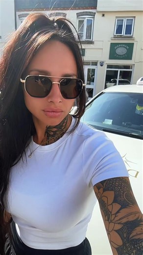 Kelly Marshall on TikTok