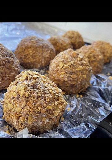 Fried Ice Cream: Easy Vanilla Cornflake Crunch Recipe