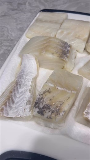 2.8K views · 69 reactions | Frying up Cod Fish Coat cod fish in seasoned flour ( AP Flour, Salt & Pepper) #codfish #seafoodnight #easycooking #meatlessmondays #meatless #italianmomstyle #quickmeal #lightcooking | Enzas in The Kitchen | Facebook