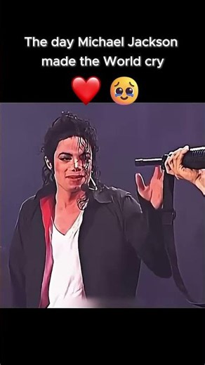 The most iconic scene ! who didn't cry ?? #michealjackson #concert #shorts