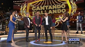 La più bella Famiglia della musica da ballo italiana: Daniele, Lia, Serena, Matteo e Paolo TARANTINO, tutti insieme sul palco con "La Caffettiera" | Cantando Ballando