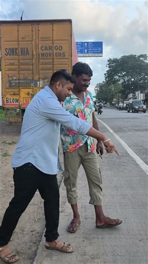 Road पर Edge Line का Rule हर Driver को पता होना चाहिए! 🚛 #edgeline #parking
