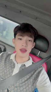 Video của Tí đần (@vu_abc2005) với bản nhạc Đừng bắt anh mạnh mẽ remix - Diệu Đz