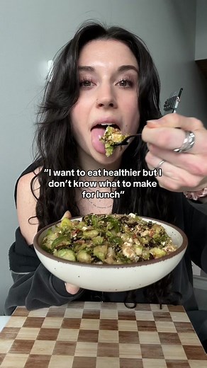 ROASTED BRUSSELS SPROUT AND QUINOA SALAD My go to warm salad that’s also perfect to bring to Christmas dinner Ingredients For the brussel sprouts 1.5 lbs shaved brussel sprouts Olive oil cooking spray 2 tsp salt 1 tsp garlic powder 1 tbsp balsamic vinegar 1 tbsp maple syrup For the toast quinoa 2 cups cooked quinoa Olive oil cooking spray 1 tsp salt For the salad 1/2 cup chopped pecans 1 apple, diced 2/3 cup reduced fat feta cheese (can sub vegan feta here) Dressing 3 tbsp Dijon mustard 3 tbsp b