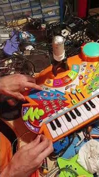 Circuit bent V-Tech Star Studio Keyboard #circuitbent #electronicmusic #glitch #noise #vtechvideos