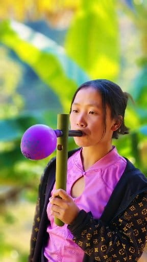 11K views · 20 reactions | Creative Handmade amazing Bamboo Whistle with Blue Balloon | Natural DIY Idea #DIY #BambooCraft #BalloonToy #ballon #art #bamboo #slingshot #diy | Sallu Sallu | Facebook