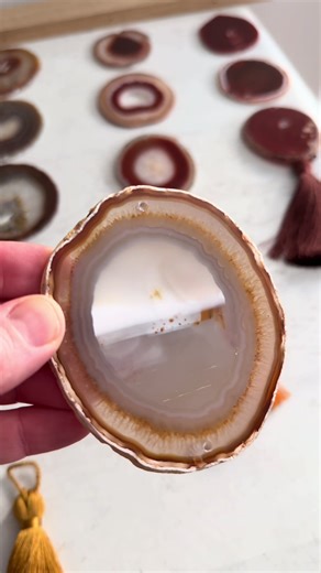 For the COLOR LOVERS out there 🌈 Chakra Uma Wall Hanging, my most requested and sold Uma 😊 Measuring 36” wide by 36” long at longest point -big beauty statement piece for your wall 😍 #chakra #agate #colorful #HandmadeHomeDecor #BohoVibes