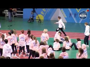 (BANGTWICE)---2017ISAC TWICE watching BTS run for 400m relay race.