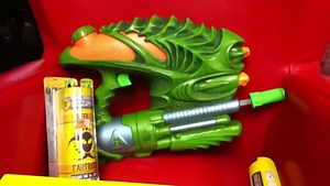 Super Soaker Oozinator And Super Slimer Fail Toy Review By Mike Mozart