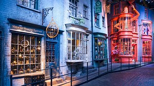 Créez vous-même le parc d'attractions Harry Potter de vos rêves !