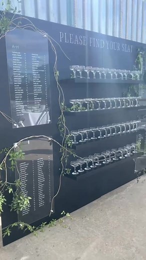 DIY Champagne Wall & Seating Chart Ideas for Weddings