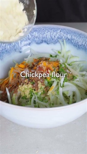 INDIAN ONIIN BHAJI 🇮🇳 #indianfood #easyrecipes #veganfood #onions #homecook