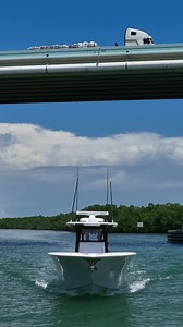 9.9K views · 1.1K reactions | Come take a ride into Key Largo, Fl Keys, with the newest Seahunter 35. #teamseahunter | SeaHunter Boats | Facebook