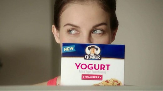 Quaker Strawberry Yogurt Granola Bars TV Spot, 'Yummy Good'