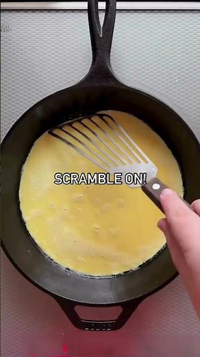 How to Make Scrambled Eggs in Cast Iron
