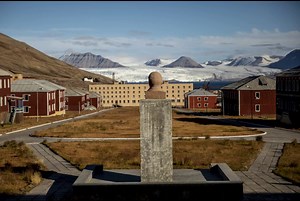 The mystery of Pyramiden, the abandoned city in the Arctic Sea