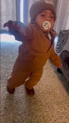 Bee Jay Turns 11 Months Today… Almost 1 Year Has Flew By Geesh… 🆓💰🦅😎 ‪@Carhartt‬