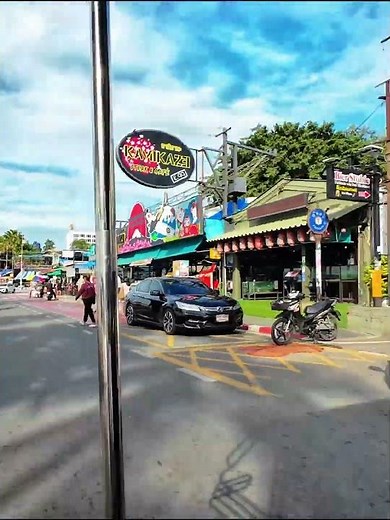 Pattaya Beachroad Bahtbus