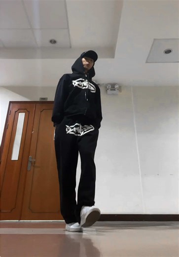 Laboivicoem Dance Challenge: Sturdy Hood Trap Remix