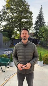 Don’t let coughs and colds ruin your fun this winter. In just 4 (delicious) sprays a day, our Propolis & Vitamin Throat Spray protects your immune system with vitamins D, B6 and B12 and powerful antioxidants. Keep your immune system supported wherever your winter adventures take you. 🐝💛✨ | Just Bee Honey