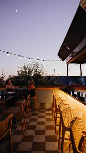 Deckman’s North at 3131 on Instagram: "Our ingredients come from people we know, respect, and believe in. ⁠ ⁠ Supporting San Diego’s local producers enriches our work and strengthens the place we call home🫧⁠ ⁠ New Year’s Eve is approaching — secure your table at @OpenTable and experience a thoughtfully designed celebratory menu.⁠ ⁠ #DeckmansNorth │ #3131ByDeckmans⁠ ⁠ #31thirtyonebydeckmans #deckmans #oysters"