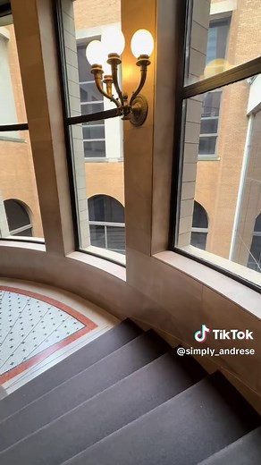 Exploring the Chicago Cultural Center's Architecture
