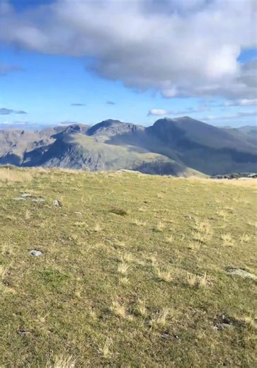 One of the most underrated spots in the Lake District! ⛰️🌄 #hiking #mountains #outdoors #lakedistrict #cumbria