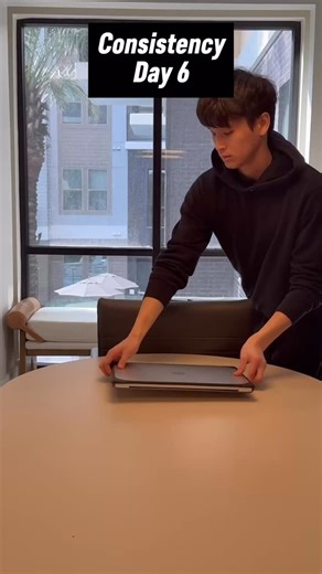 Tan Tran on Instagram: "🔬 Focus tip that actually works — your brain isn’t built for constant switching. 🧩 Single-task: one tab, one goal, one clear outcome. ⏰ Time-block your hardest work first when your energy is highest. ⚡ Work with your energy, not against it — plan deep work for peak hours. 📆 Schedule distractions after deep work so they don’t leak into it. ✅ End each session with a clear “next step” so restarting is effortless. What’s your favorite focus habit? Share below ⬇️⬇️⬇️"