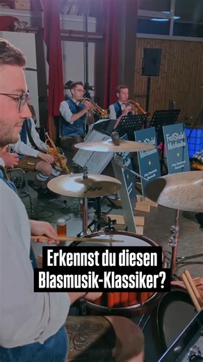 Liebling, ich hab dich tanzen seh'n 😍 Unsere Version gibt's auch bei allen Streamingdiensten 🙌🏼 #blasmusik #blasmusikliebe #blasmusikverbindet #polka #feststadelmusikanten | Feststadelmusikanten