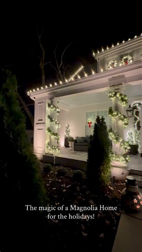For the holidays, you can’t beat Magnolia Home sweet home! ❤️🎄 | Magnolia Homes