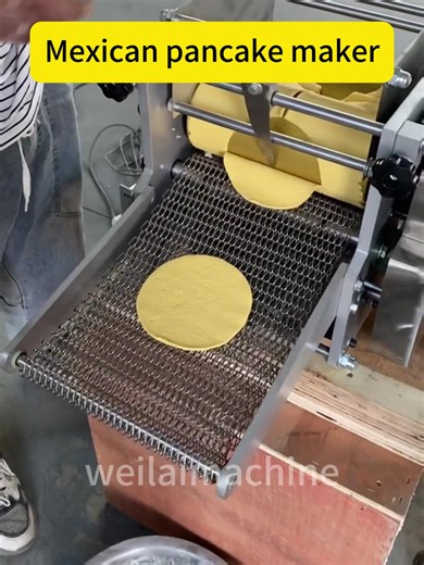 Efficient Mexican Burrito Machine for Street Food