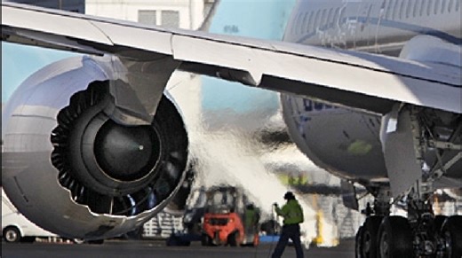 Report: Boeing warns of more 787 delays