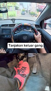 Tanjakan keluar gang - Tutorial mobil manual #tutorialmobil | Nurjaka Firmansyah